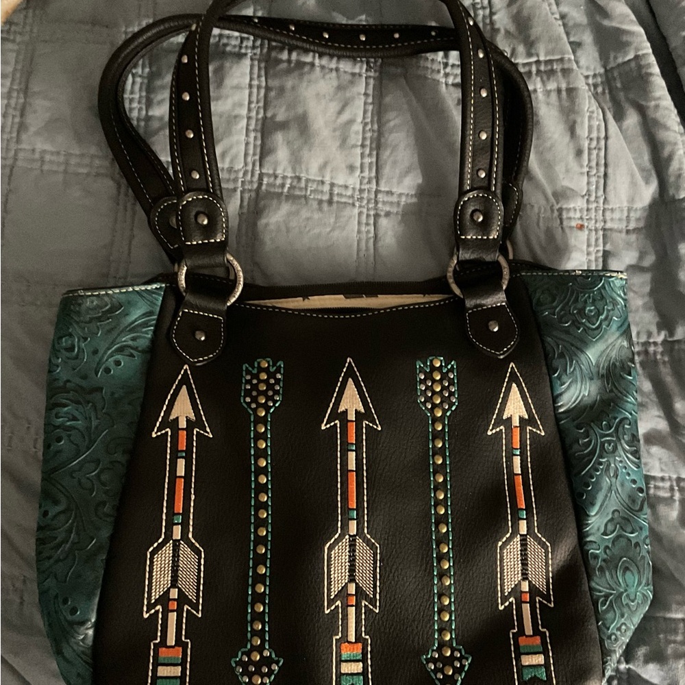 Black Arrow Embossed Western Tote Purse